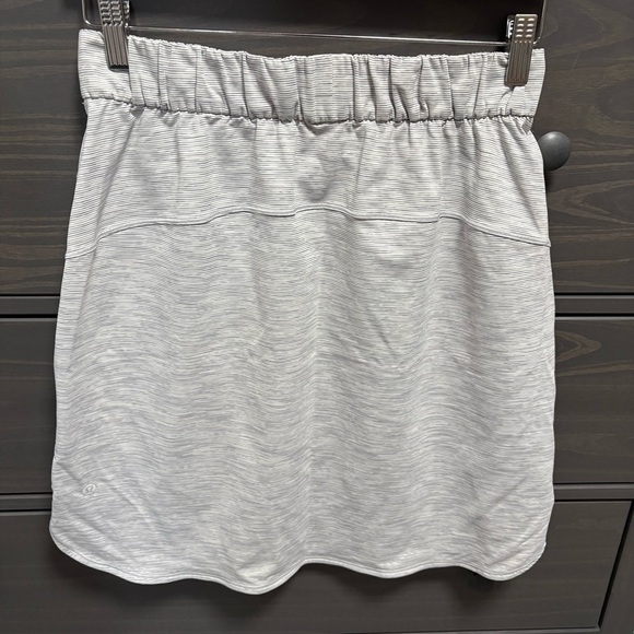 Lululemon On The Fly Skirt - Picture 6 of 7